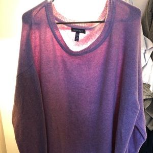 Light baggy pink sweater, never worn!